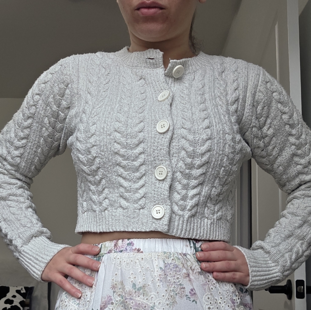 Cropped Cable Knit Button-Front Sweater Cardigan - White
